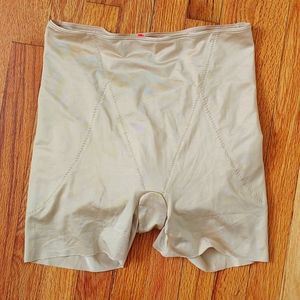 Spanx shapewear XL Nude Removable Rear Pads
